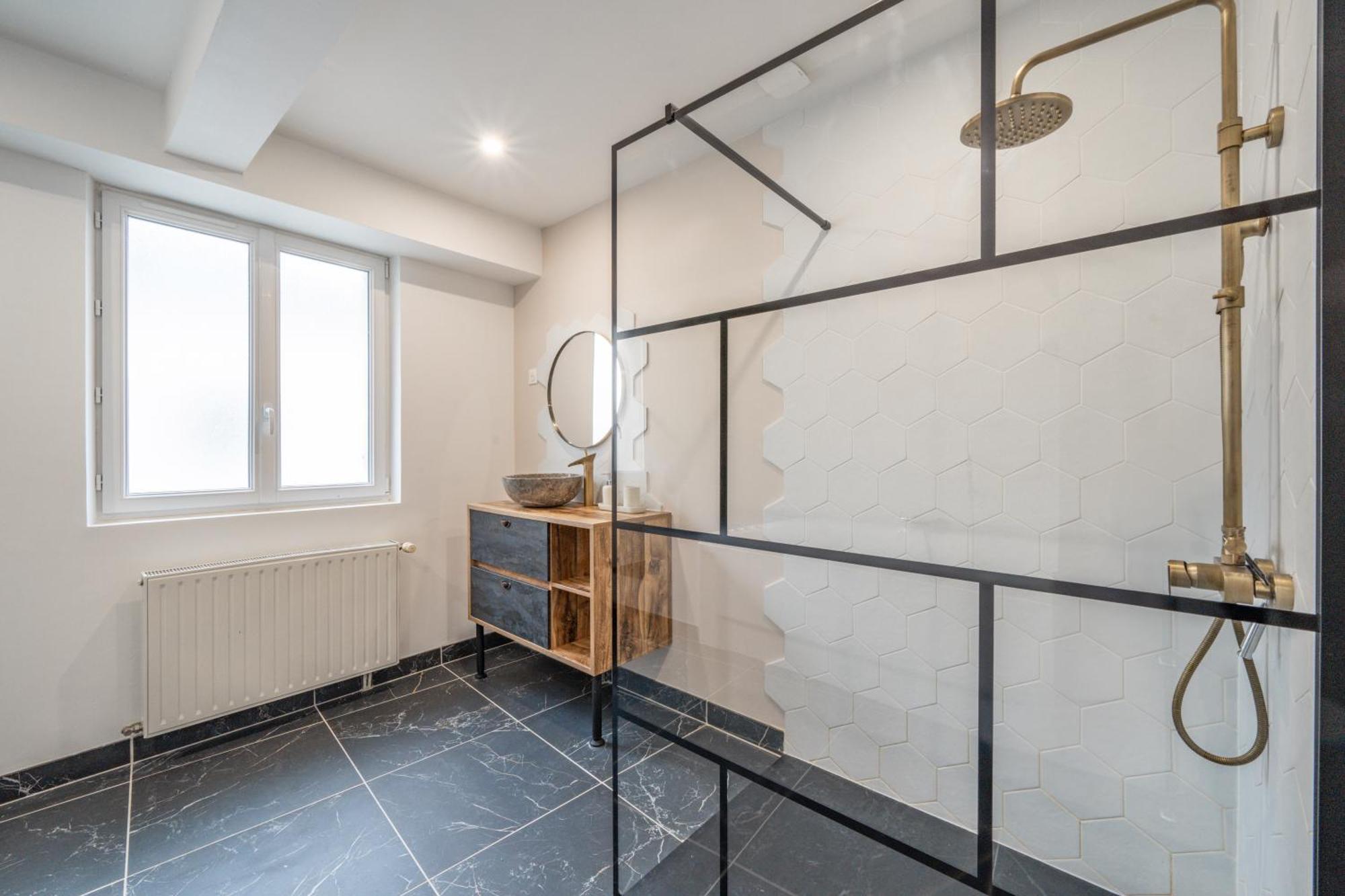 L'Evasion Amboise, Sauna Jacuzzi Екстер'єр фото